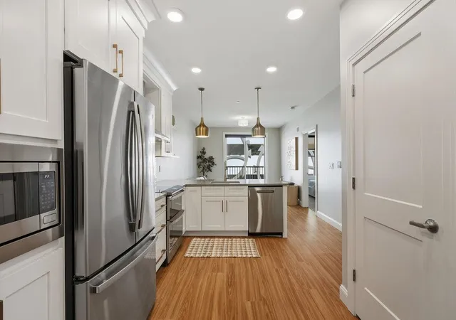 3rd image of 99 Foundry Pl #207, Portsmouth, NH 03801 | MLS# 5104952