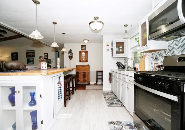 Photo 4 of Manufactured home for sale at 11 Rim Rd, Danville, NH 03819 | MLS# 5104963 | Listing updated on 2026-08-27