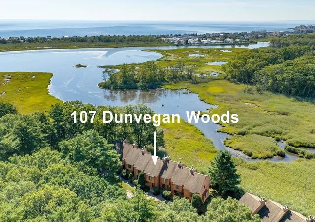 2nd image of 107 Dunvegan Woods Dr, Hampton, NH 03842 | MLS# 5104967