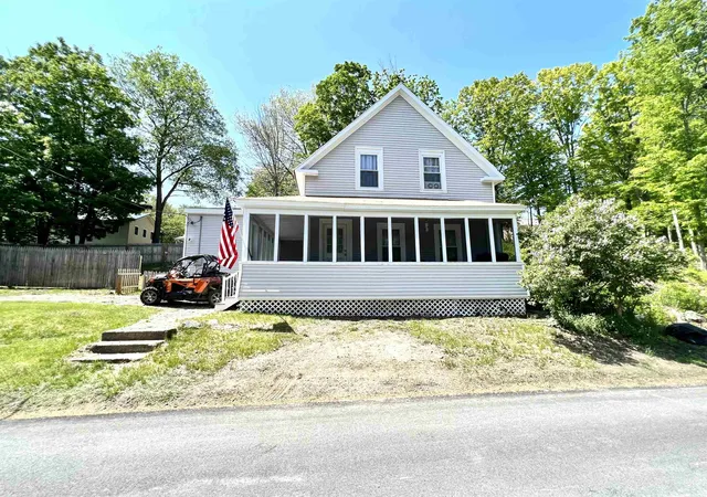 Photo 2 of Single family home for sale at 13 High St, Groveton, NH 03582 | MLS# 5104980 | Listing updated on 2026-08-18