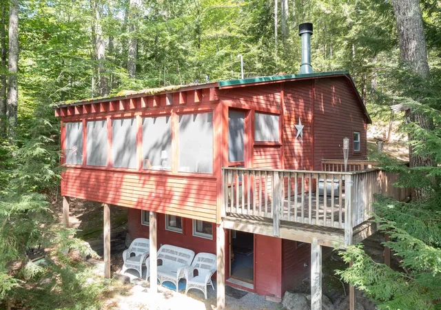 Photo 1 of Single family home for sale at 343 Loon Lake Rd, Plymouth, NH 03264 | MLS# 5104987 | Listing updated on 2026-08-17