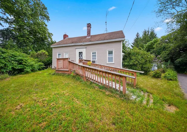 Photo 3 of Sale Pending at 2 Hadley Rd, Newton, NH 03858 | MLS# 5104989 | Listing updated on 2026-08-24