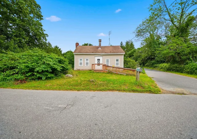 37th image of 2 Hadley Rd, Newton, NH 03858 | MLS# 5104989
