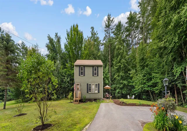 3rd image of 581 Deer Meadow Rd, Webster, NH 03303 | MLS# 5104997