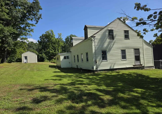 2nd image of 209 Sixth St, Dover, NH 03820 | MLS# 5105002