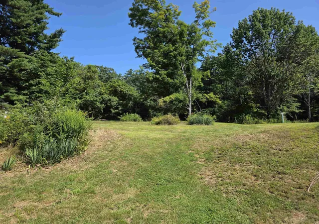 Photo 3 of Single family home for sale at 209 Sixth St, Dover, NH 03820 | MLS# 5105002 | Listing updated on 2026-08-28