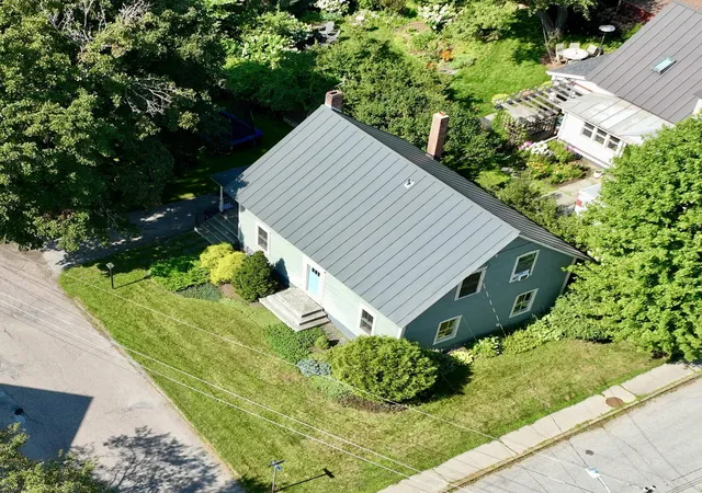 Photo 2 of Single family home for sale at 24 Kent St, Montpelier, VT 05602 | MLS# 5105017 | Listing updated on 2026-09-01