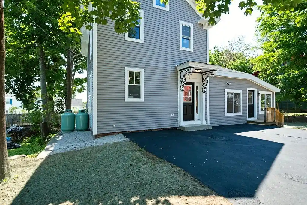 Single family home for sale at 8 Courtland St, Farmington, NH 03835 | MLS# 5105023
