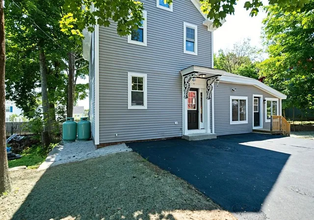 2nd image of 8 Courtland St, Farmington, NH 03835 | MLS# 5105023