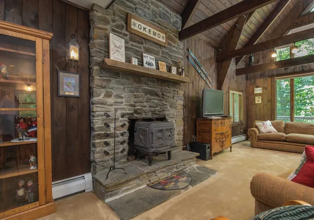 Photo 3 of Single family home for sale at 220 Ellison Loop Rd, Ludlow, VT 05149 | MLS# 5105045 | Listing updated on 2026-09-28