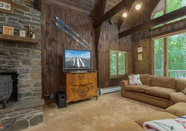 Photo 4 of Single family home for sale at 220 Ellison Loop Rd, Ludlow, VT 05149 | MLS# 5105045 | Listing updated on 2026-09-28