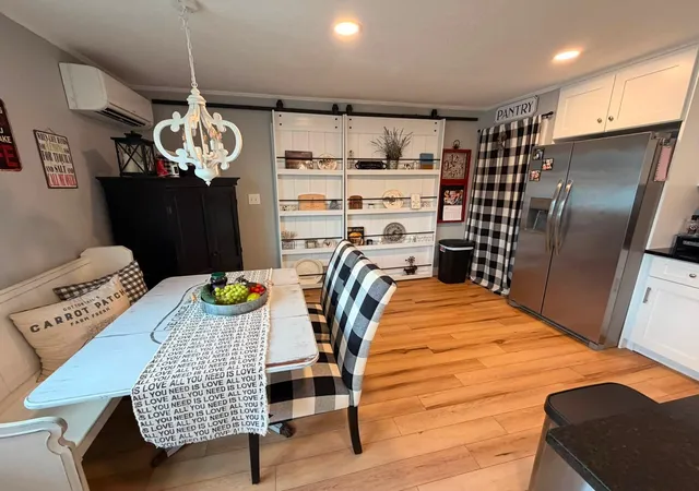2nd image of 98 Maple St, Rochester, NH 03867 | MLS# 5105048