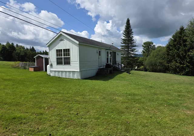 Photo 3 of Single family home for sale at 352 Cook Rd, Barton, VT 05822 | MLS# 5105057 | Listing updated on 2026-08-29