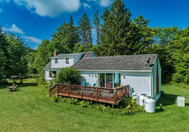 3rd image of 635 Hadley Rd, Sugar Hill, NH 03586 | MLS# 5105058