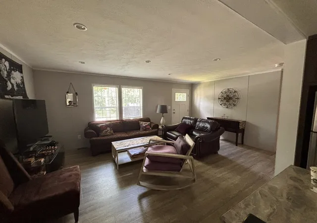 Photo 2 of Single family home for sale at 21 Lawrence Davis Dr, Wilmington, VT 05363 | MLS# 5105074 | Listing updated on 2026-08-27