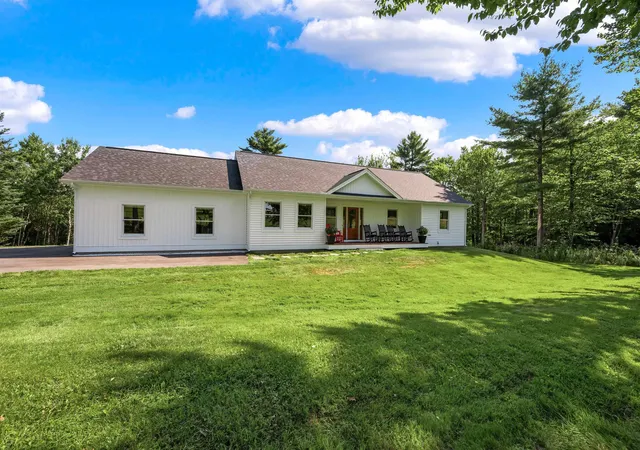 3rd image of 1 Messer Rd, Wilmot, NH 03287 | MLS# 5105077