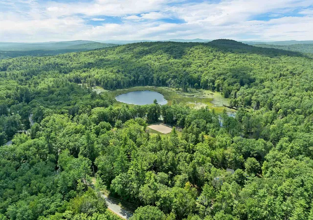 4th image of 661 Deer Meadow Rd, Webster, NH 03303 | MLS# 5105083