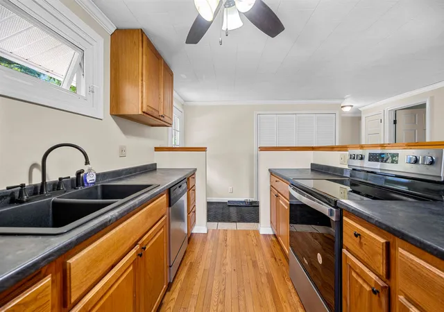 Photo 3 of Single family home for sale at 669 Elm St, Montpelier, VT 05602 | MLS# 5105088 | Listing updated on 2026-08-25