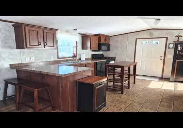 Photo 3 of Manufactured home for sale at 9 Parklane Rd, Hampstead, NH 03841 | MLS# 5105089 | Listing updated on 2026-10-01