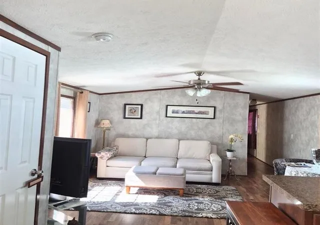 Photo 4 of Manufactured home for sale at 9 Parklane Rd, Hampstead, NH 03841 | MLS# 5105089 | Listing updated on 2026-10-01