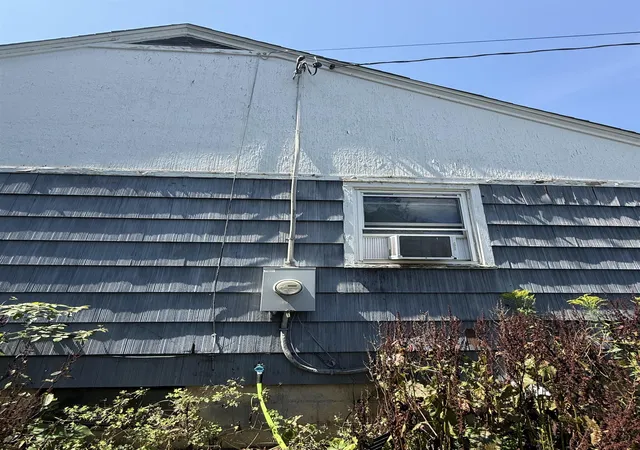 Photo 4 of Multi family home for sale at 67 Hadley Rd, South Burlington, VT 05403 | MLS# 5105133 | Listing updated on 2026-10-03