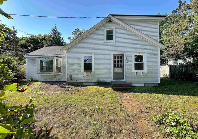 1st image of 20 Chase St, Concord, NH 03301 | MLS# 5105136