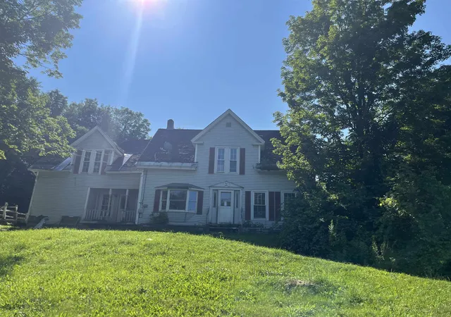 Photo 2 of Single family home for sale at 2612 Glover St, Glover, VT 05839 | MLS# 5105151 | Listing updated on 2026-08-31