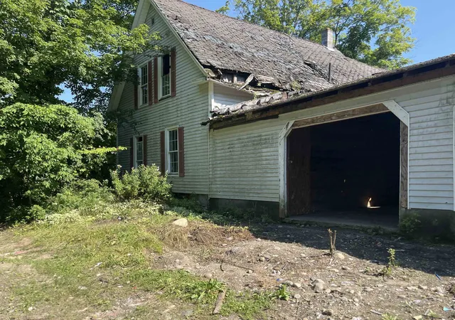Photo 4 of Single family home for sale at 2612 Glover St, Glover, VT 05839 | MLS# 5105151 | Listing updated on 2026-08-31