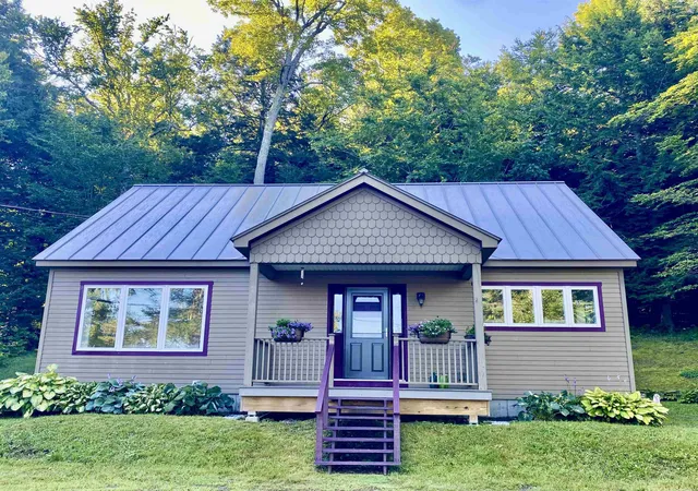 Single family home for sale at 160 Grove Rd, Barnard, VT 05031 | MLS# 5105155