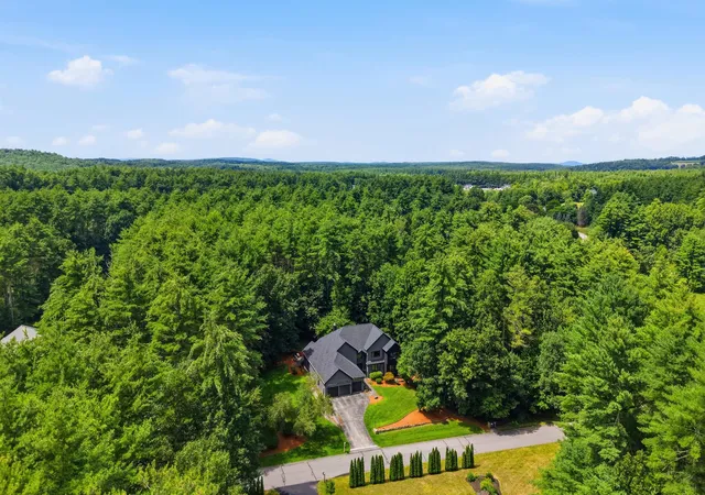 Photo 2 of Sale Pending at 5 Cummings Ln, Hollis, NH 03049 | MLS# 5105157 | Listing updated on 2026-08-24