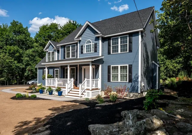 Photo 2 of Single family home for sale at 47 Manson Rd, Kittery, ME 03904 | MLS# 5105158 | Listing updated on 2026-09-11