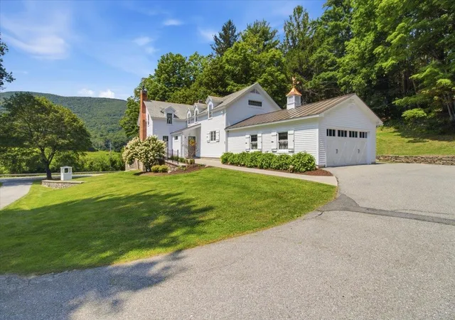 Photo 3 of Single family home for sale at 1944 Monument Ave, Bennington, VT 05201 | MLS# 5105174 | Listing updated on 2026-08-27