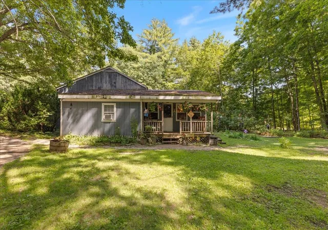 Photo 1 of Single family home for sale at 26 Blake Rd, Epping, NH 03042 | MLS# 5105178 | Listing updated on 2026-08-28