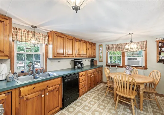 Photo 3 of Single family home for sale at 26 Blake Rd, Epping, NH 03042 | MLS# 5105178 | Listing updated on 2026-08-28