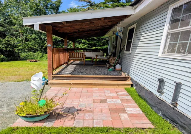 4th image of 143 Elm St, Lancaster, NH 03584 | MLS# 5105182
