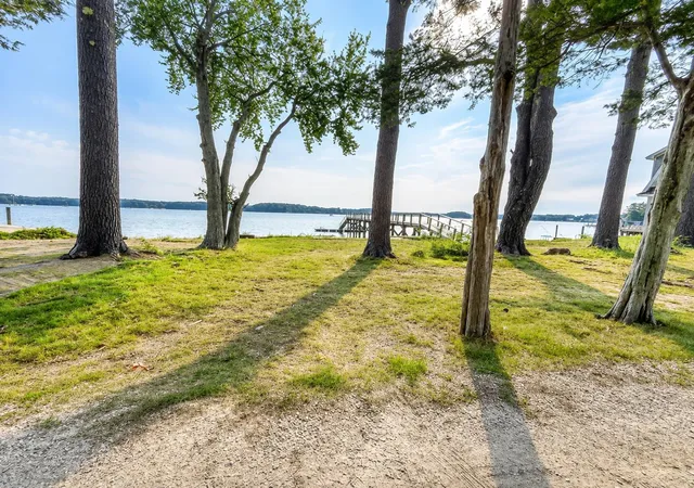 2nd image of 5 Mccooey Dr, Dover, NH 03820 | MLS# 5105197