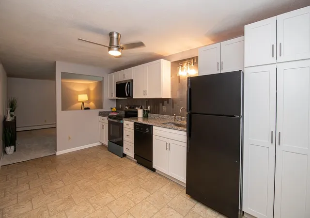 4th image of 33 Garden Rd #11, Plaistow, NH 03865 | MLS# 5105202