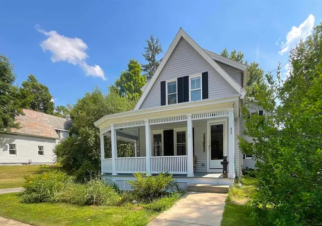 3rd image of 43 Ashuelot St, Swanzey, NH 03446 | MLS# 5105210