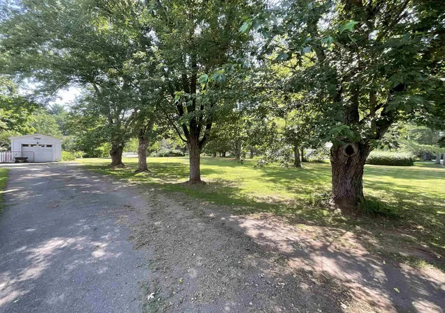 4th image of 43 Ashuelot St, Swanzey, NH 03446 | MLS# 5105210