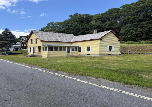 3rd image of 109 Northfield Rd, Hinsdale, NH 03451 | MLS# 5105214