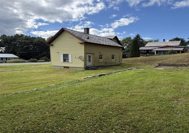 4th image of 109 Northfield Rd, Hinsdale, NH 03451 | MLS# 5105214
