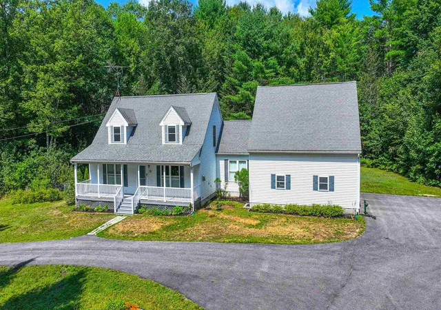 Photo 1 of Single family home for sale at 79 Quarterhorse Dr, Bridgton, ME 04009 | MLS# 5105216 | Listing updated on 2026-08-15