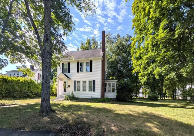 Photo 3 of Single family home for sale at 11 Copeland Dr, Rochester, NH 03867 | MLS# 5105221 | Listing updated on 2026-09-01