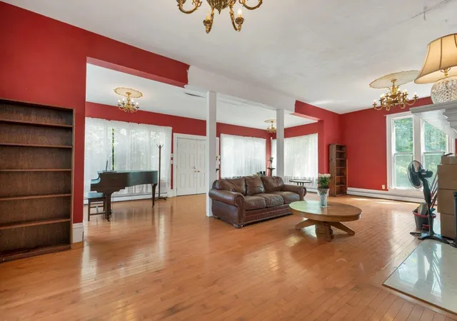 Photo 3 of Single family home for sale at 254 High St, Somersworth, NH 03878 | MLS# 5105224 | Listing updated on 2026-09-17