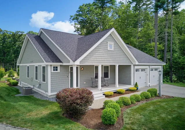 Photo 1 of Sale Pending at 24 Sage Dr #13, Hampton, NH 03842 | MLS# 5105233 | Listing updated on 2026-08-20