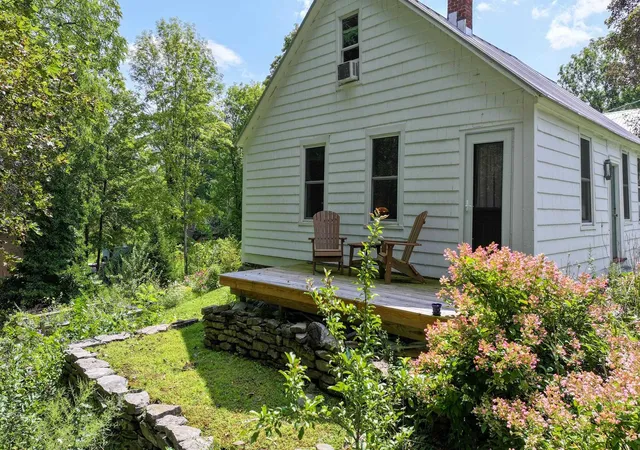Photo 4 of Single family home for sale at 215 School St, Shoreham, VT 05770 | MLS# 5105235 | Listing updated on 2026-09-24
