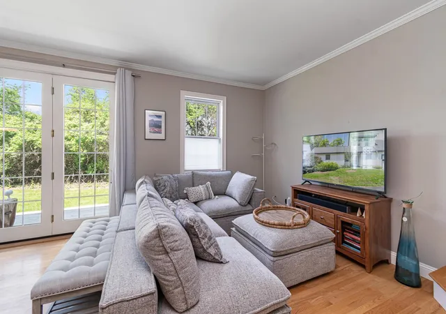 Photo 4 of Sale Pending at 170 Hayes Ave, South Burlington, VT 05403 | MLS# 5105244 | Listing updated on 2026-09-03