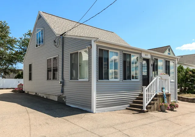 Photo 1 of Sale Pending at 212 Ocean Blvd, Seabrook, NH 03874 | MLS# 5105248 | Listing updated on 2026-09-28