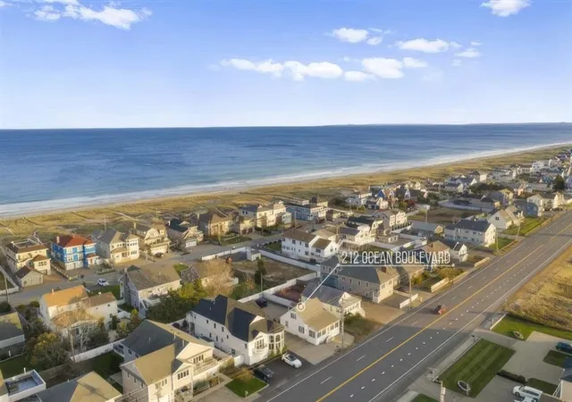 Photo 2 of Sale Pending at 212 Ocean Blvd, Seabrook, NH 03874 | MLS# 5105248 | Listing updated on 2026-09-28