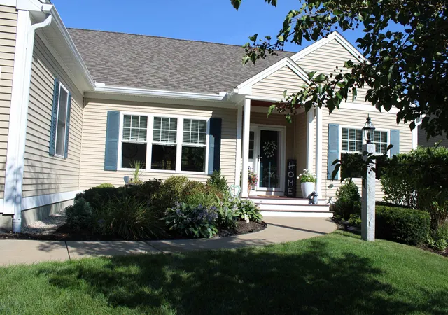 Photo 3 of Sale Pending at 28 Reserve Wy #37, Milford, NH 03055 | MLS# 5105254 | Listing updated on 2026-10-05